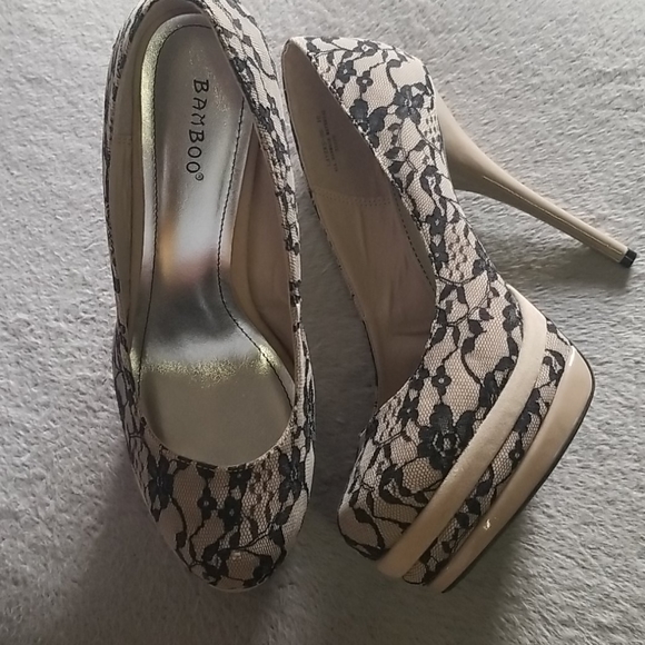 Shoes - Picture 1 of 3